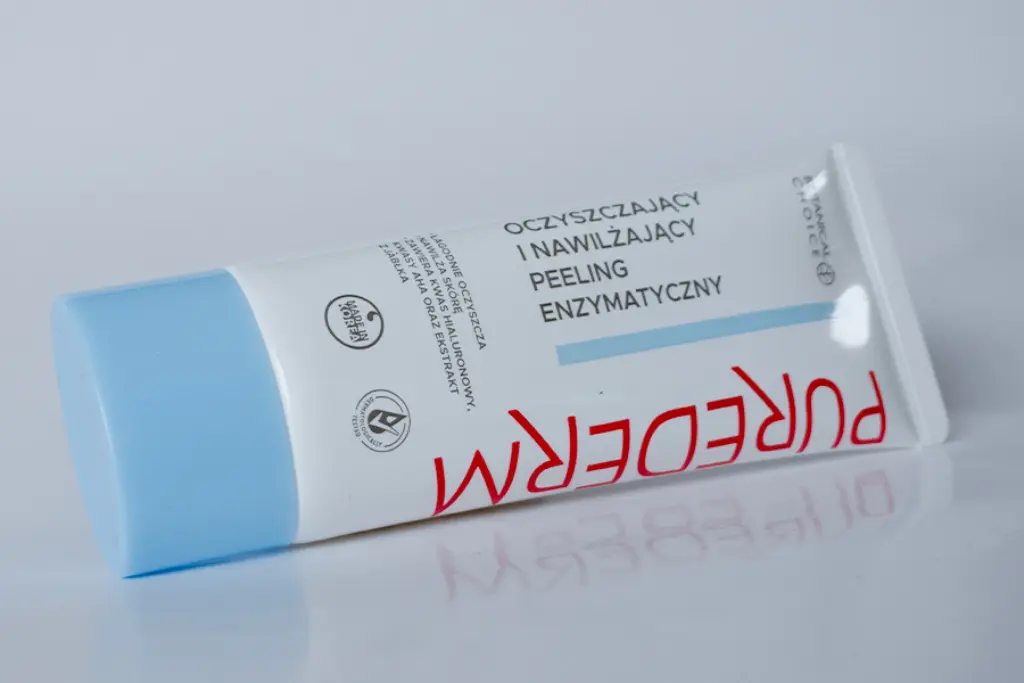 Enzymatyczny peeling Purederm - tytułowa.