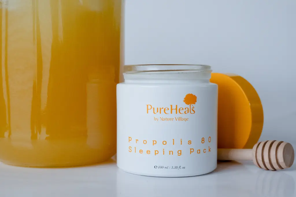 Maska PureHeals Propolis 80 ze słoikiem miodu i łyżką - tytułowa