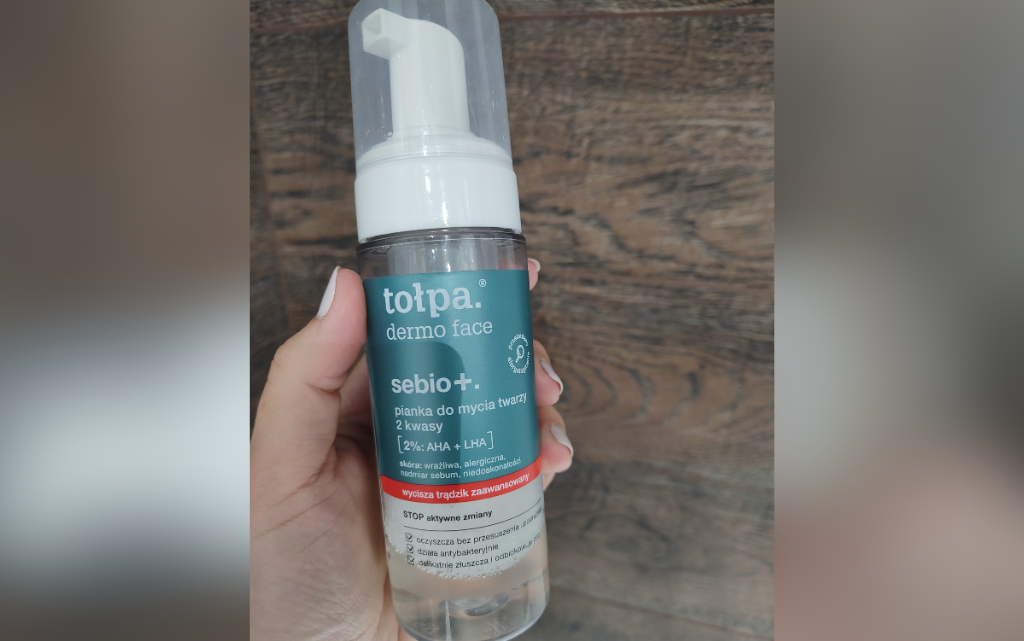 Pianka do mycia cery trądzikowej Tołpa Dermo Face Sebio+