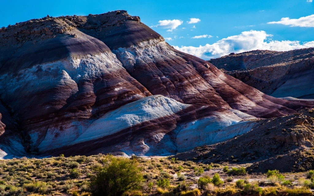 Góry, naturalne źródło różnego rodzaju glinek, w tym glinki bentonitowej
