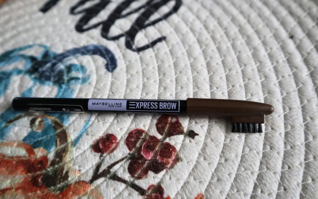 Kredka do brwi Maybelline NY Express Brow Shaping Pencil