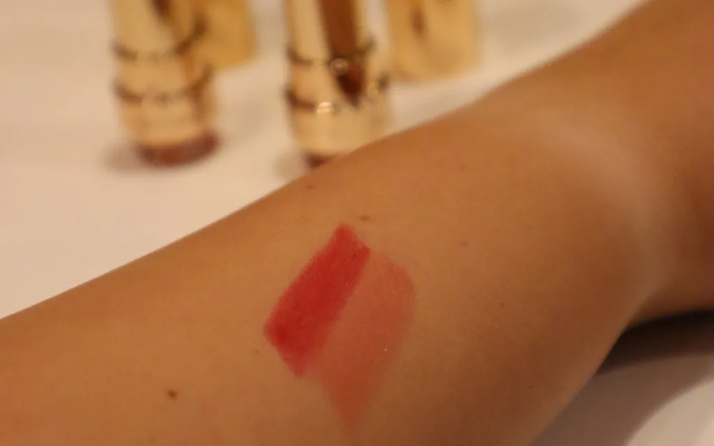 Kolor Pomadka do ust Yves Rocher Grand Rouge w kolorze 102 i 118