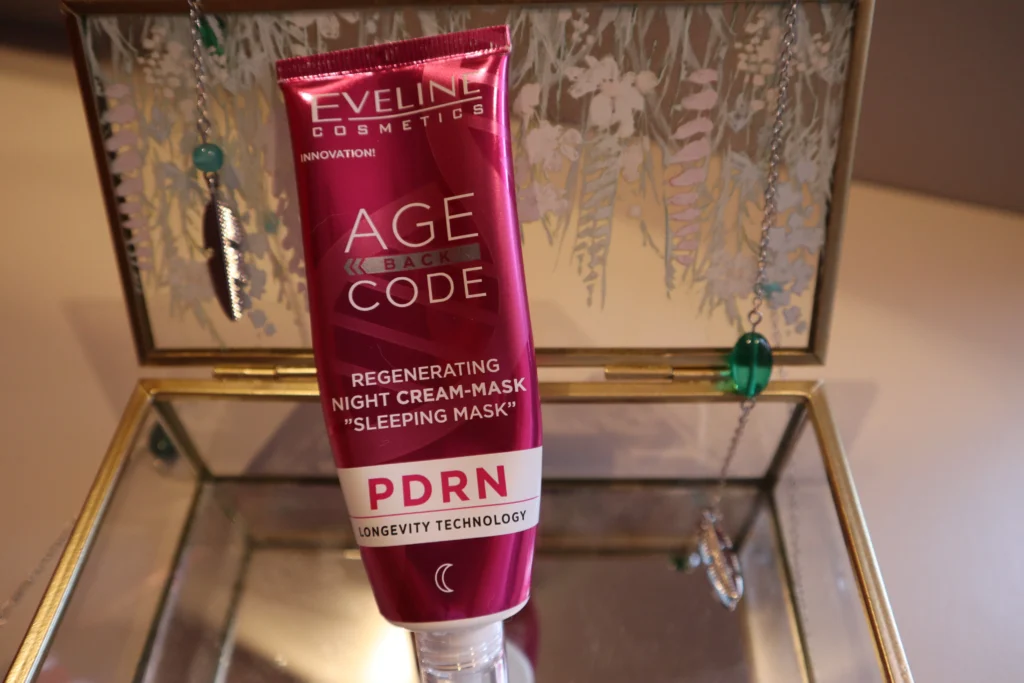 Eveline Age Back Krem–maska regenerująca na noc „Sleeping Mask” w ozdobnej szkatułce