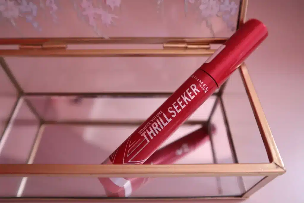 Rimmel Volume Thrill Seeker wydłużający i zwiększający objętość tusz do rzęs w szklanej szkatułce