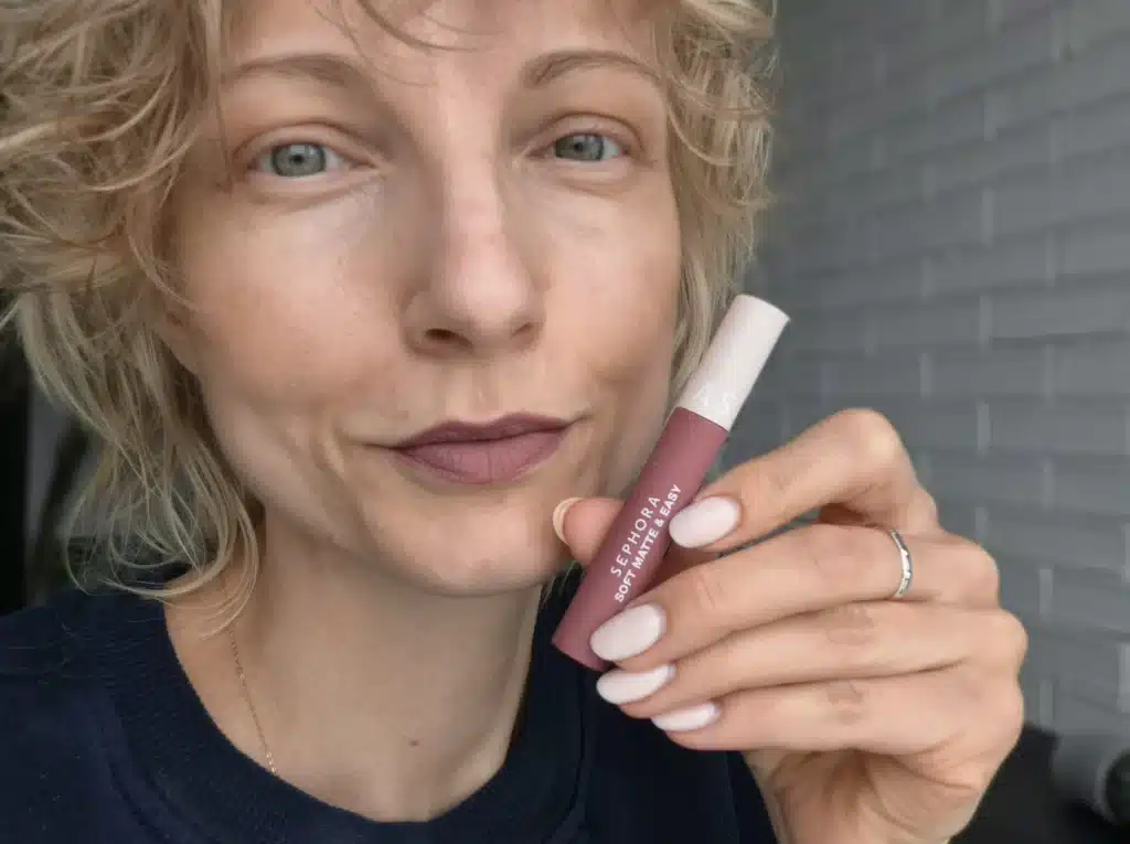 Sephora Collection Soft Matte & Easy - efekt na ustach