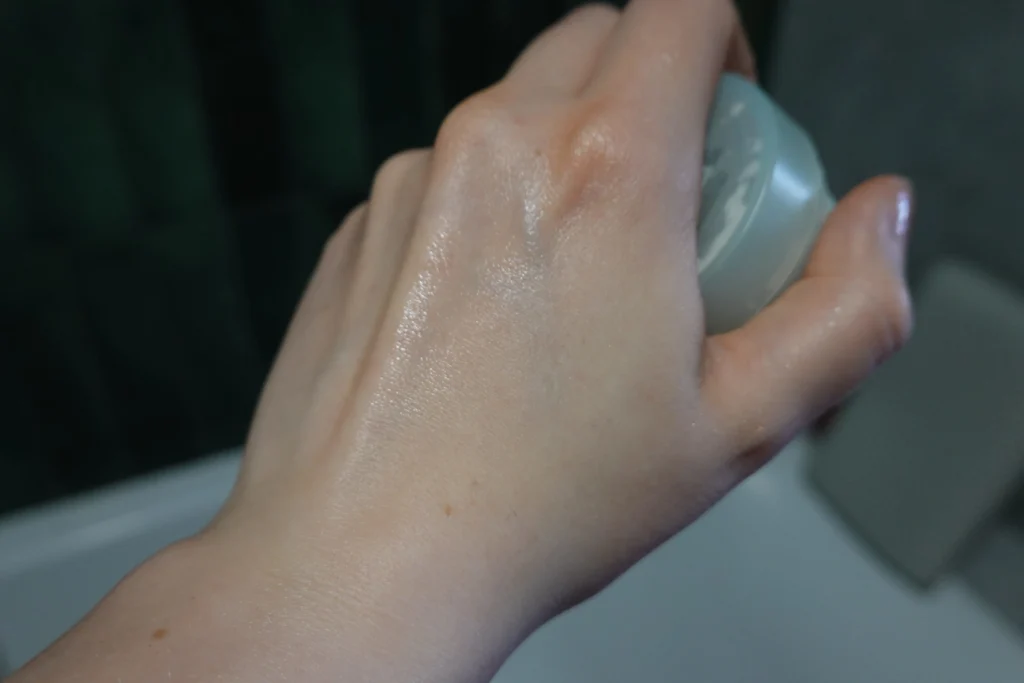 Innisfree No Sebum Mineral Powder test na skórze