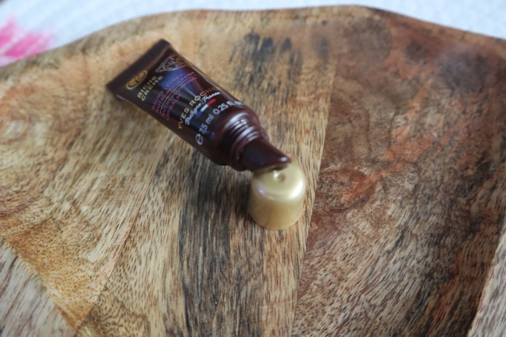Yves Rocher Riche Créme Balsam do ust odżywiający i wygładzający
